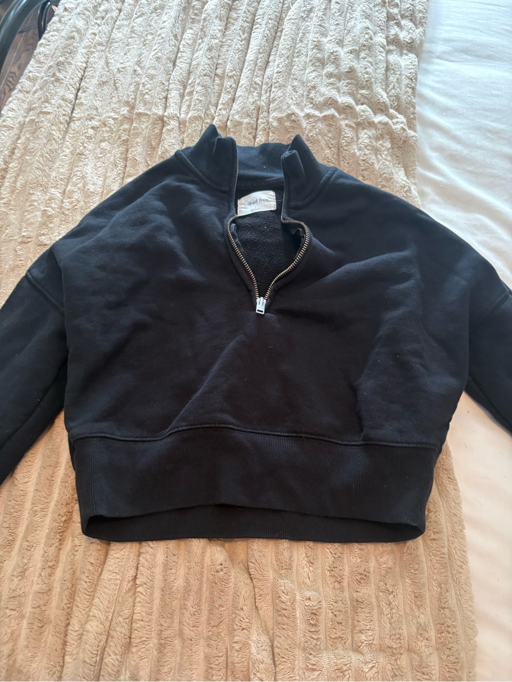 Aritzia Wilfred cropped quater zip